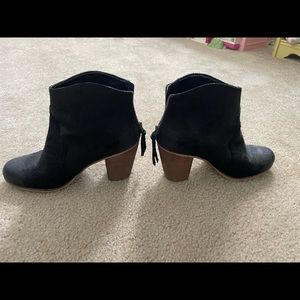 Black 7.5 B.P. Boots